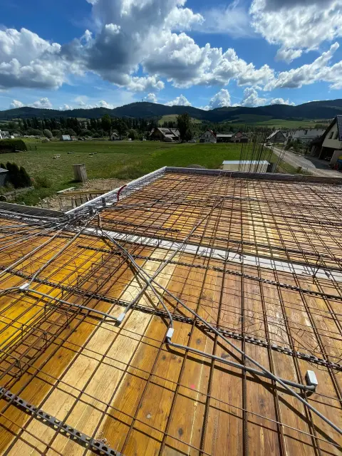 Záber 2